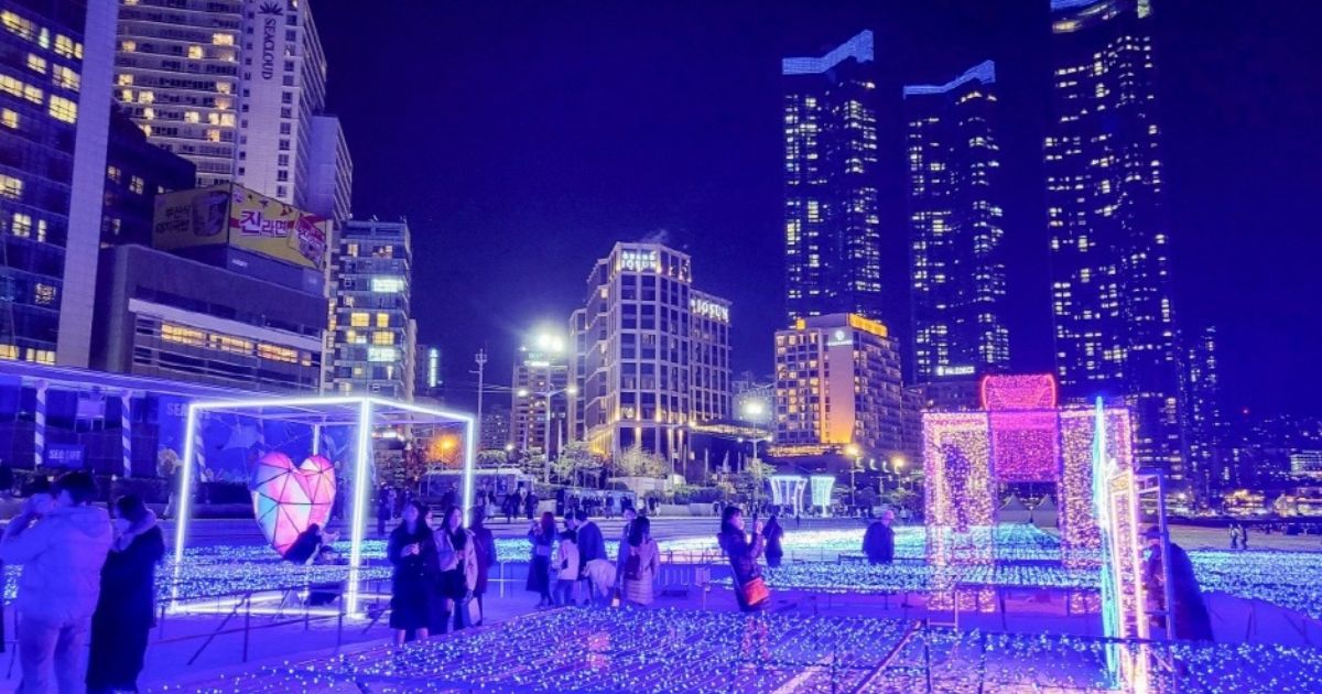 【韓国旅行】幻想的な光に思わずうっとり♡海雲台（ヘウンデ）光祭りでロマンチックな釜山の夜を！