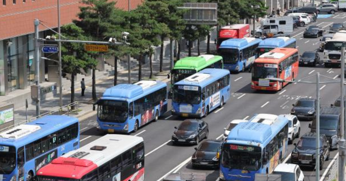 【日韓比較】韓国のバス事情｜日本人が驚愕する韓国ならではの乗車マナーとは！？