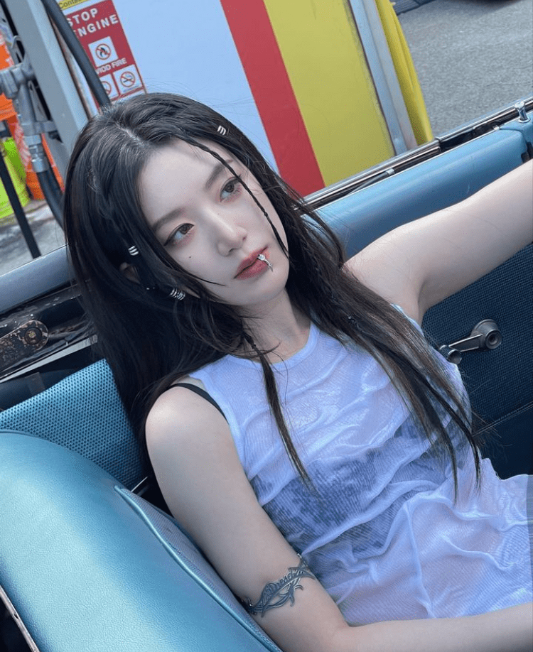 【熱愛報道に?】(G)I-DLEシュファ、インスタ意味深投稿・・・ 1 【熱愛報道に?】(G)I-DLEシュファ、インスタ意味深投稿・・・