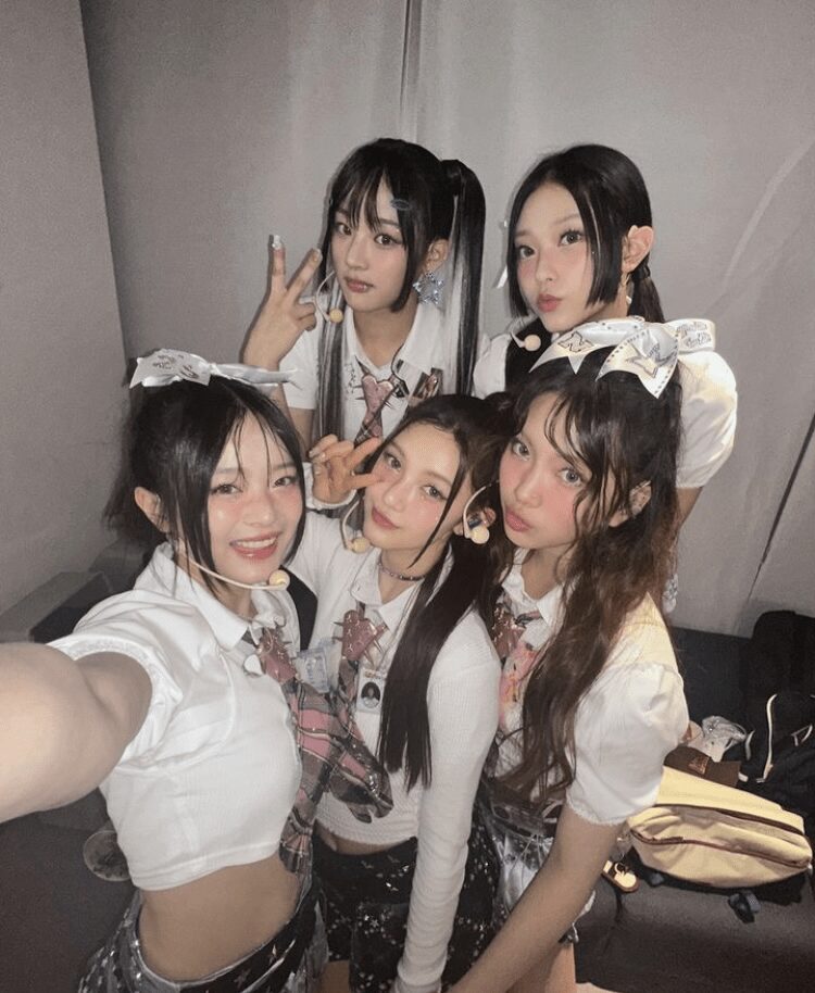 【韓国で禁断のデモ】LESSERAFIMイベと重なる・・NewJeansファンダム「ADORを殺すな」 1 【禁断のデモ】LESSERAFIMイベと重なる・・NewJeansファンダム「ADORを殺すな」