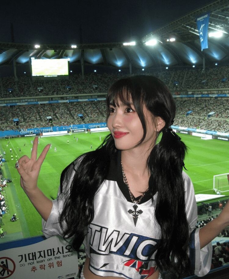 【TWICEモモ】意外なつながりが発覚！あのアイドルと・・・