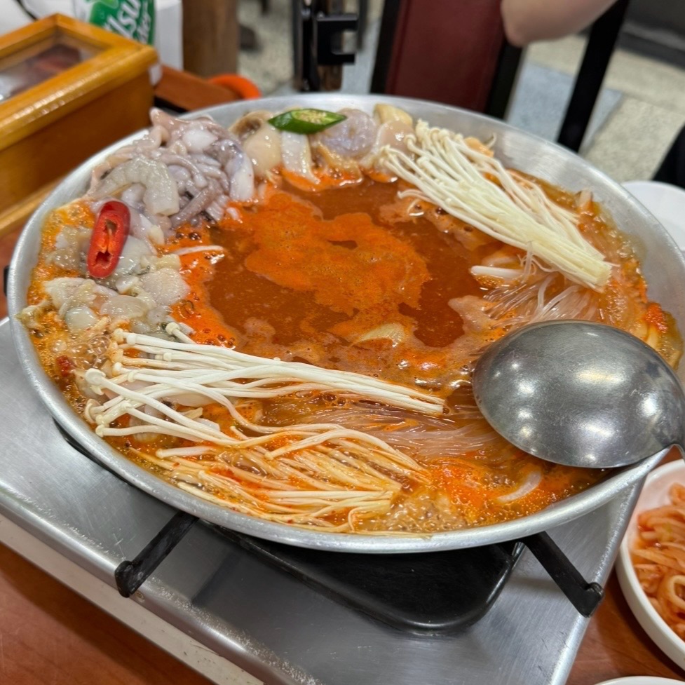 【韓国・釜山名物】地元の方にも人気な老舗店に行ってみた・・・ 釜山グルメ