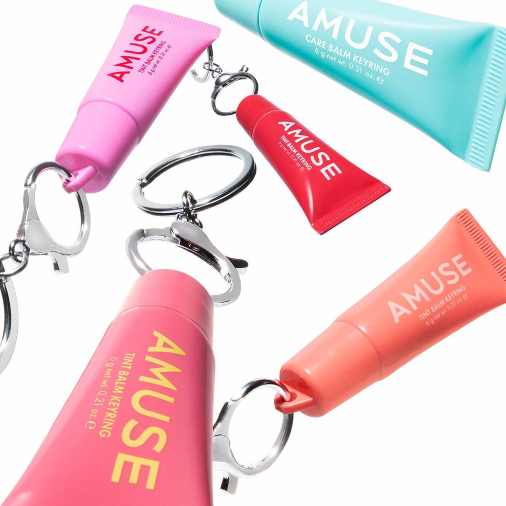 【バッグにつけておしゃれに持ち運び♪】AMUSEからキーリング型のコスメが新発売‼ AMUSE