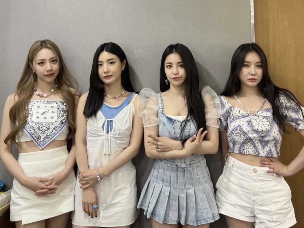 【韓国人は兵役中に韓国アイドルに夢中になる？】軍隊で大人気のK-POPアイドル3選 Brave Girls