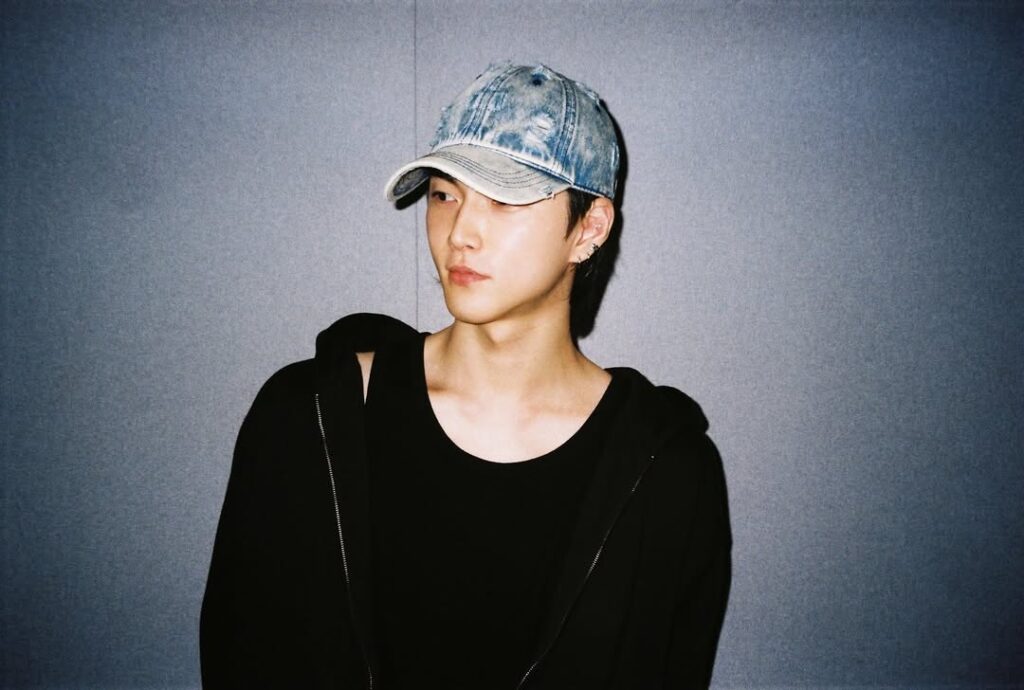 「目が大きくなってる?」RIIZE元メンバーに整形疑惑が浮上!?過去写真から徹底調査 1 「目が大きくなってる?」RIIZE元メンバーに整形疑惑が浮上!?過去写真から徹底調査 K-POP