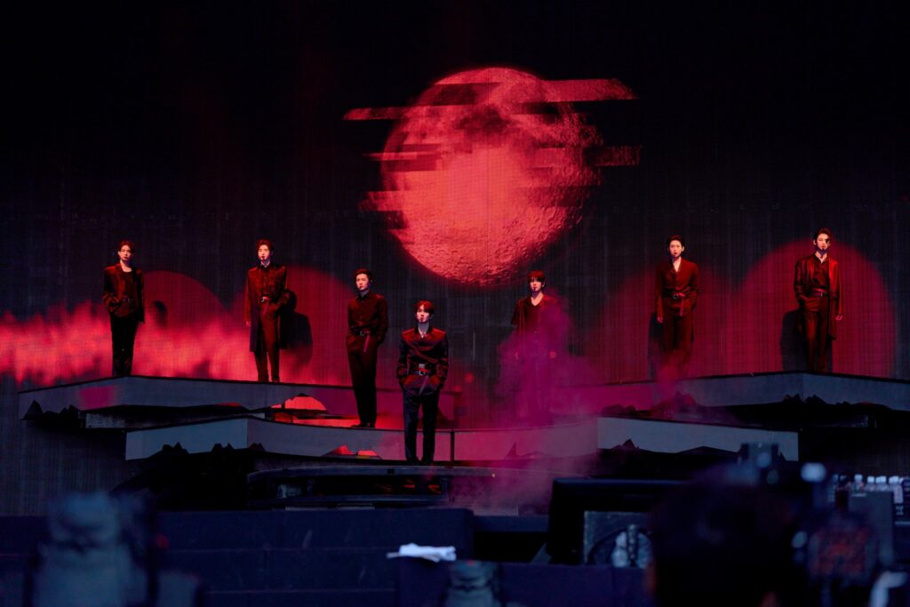 『休むヒマある？』人気グループの“ノンストップ世界ツアー”にファンの心境は複雑・・・ ENHYPEN